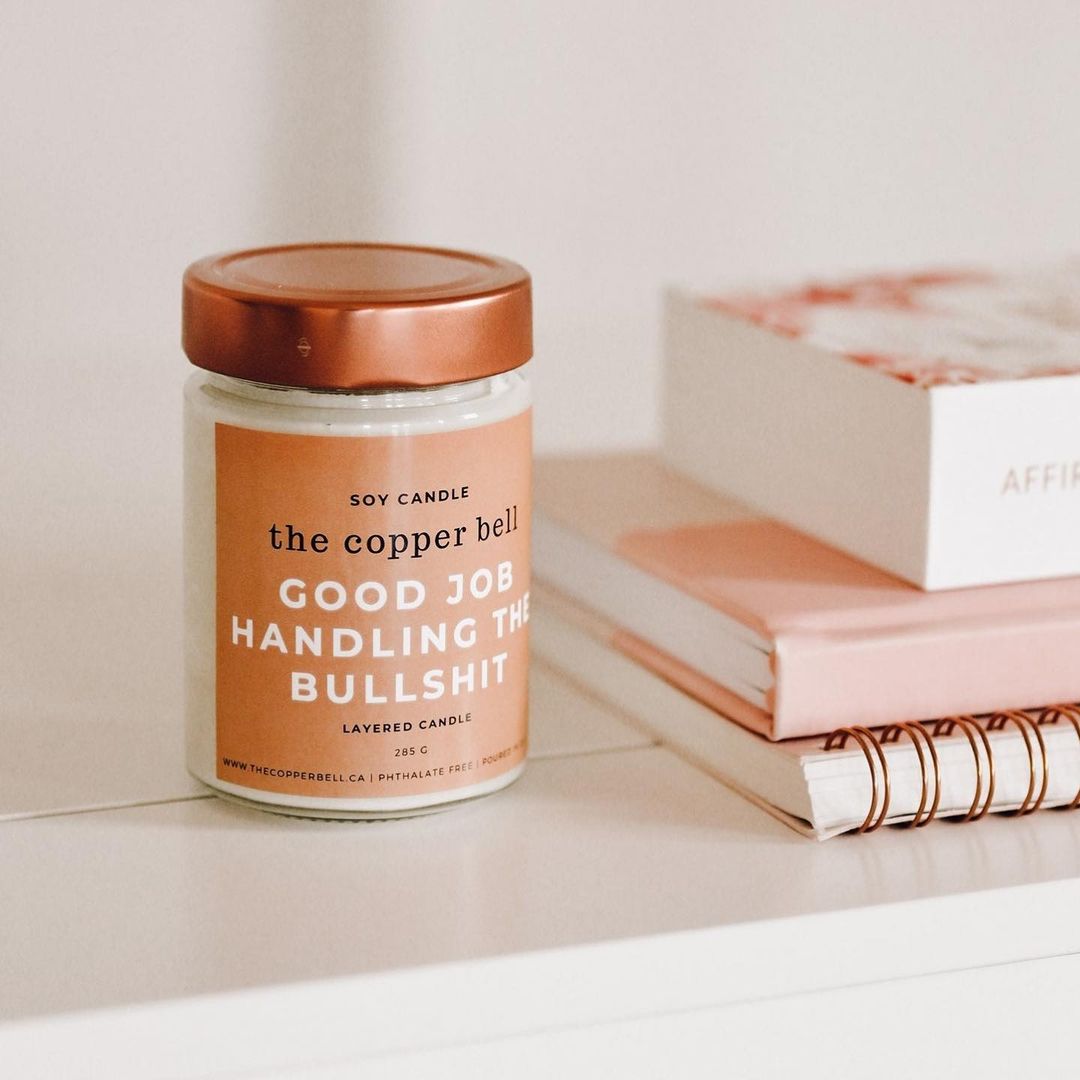 LookLocalMarket's tweet image. Seems like a lot of us can relate to these labels lately 🙃

These candles come in your choice of funny/encouraging label and your choice of scent combos. As each layer burns, you’ll notice a subtle change to a new scent!

👉looklocal.ca/vendor/thecopp…