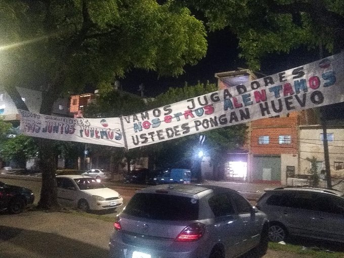 bandera apoyo a jugadores san lorenzo