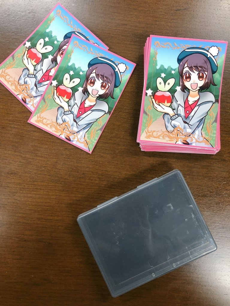 Sbcポケカ部 1 Hiro16 透明のスリーブに印刷した紙を入れて作ってます 厚くはなりますが Twitter