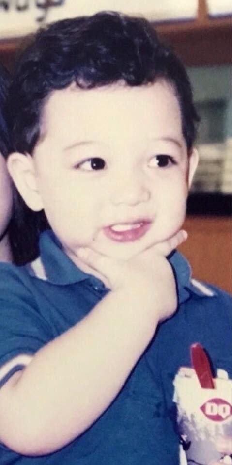 Valadimirweiss's tweet photo. เหนื่อยมั้ยที่ต้องแบกความน่ารักมาตั้งแต่เด็กจนโต  
#BSRD23rdHBD 
#บาสเด็กอ้วนที่แท้จริง https://t.co/TldrsEWDTG
