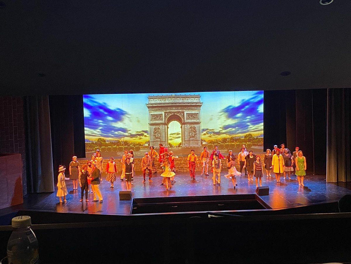 MinutemenCHS's tweet photo. What an amazing opening night of our spring musical, Anastasia. Wonderful performance! Make sure to get your tickets for either Friday or Sunday’s show. #concordpride https://t.co/qnK1sCsMtU