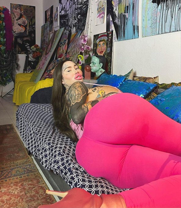 Did u guys miss me? 🤓 https://t.co/JXaYgUtbY6<a href="/tag/slut"class="tags"><span>#slut</span></a><a href="/tag/nympho"class="tags"><span>#nympho</span></a><a href="/tag/cumonme"class="tags"><span>#cumonme</span></a>