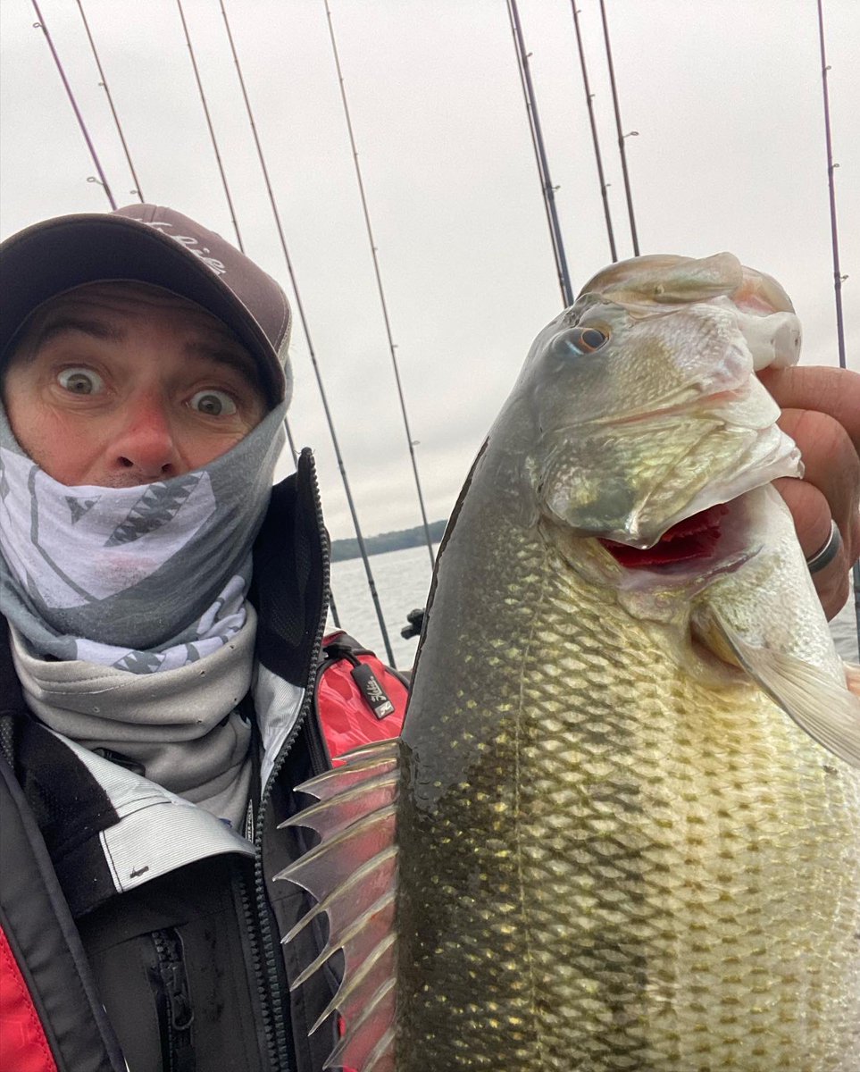 mike_Iaconelli's tweet photo. I had a ton of fun fishing the Bassmaster Kayak Classic! I didn’t catch any big ones during the tournament, so here’s some pics of the big ones from practice! 😂😂😂#goingike #myworld #kayakclassic https://t.co/iXYJVCB9Nm
