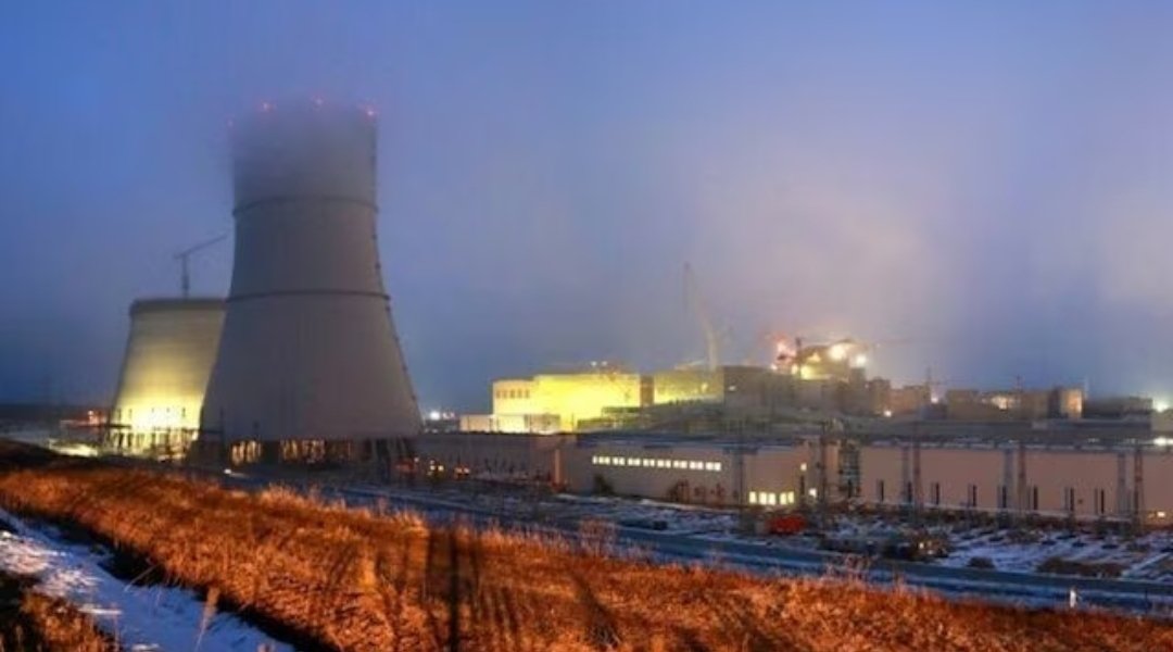 Самая большая атомная станция. Запорожская АЭС. Атомная станция в Запорожье. Крупнейший АЭС. Атомные электростанции Украины.