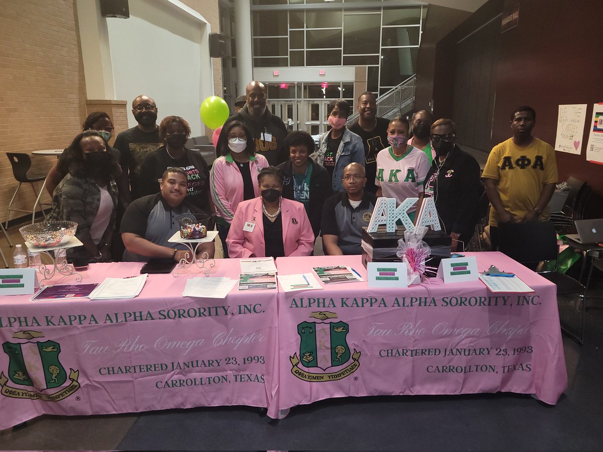 MrzAHensley's tweet image. Thank you again @ChantellUpshaw @Marcus_HS for an amazing HBCU experience for @HawksCounselor #lisdhbcu