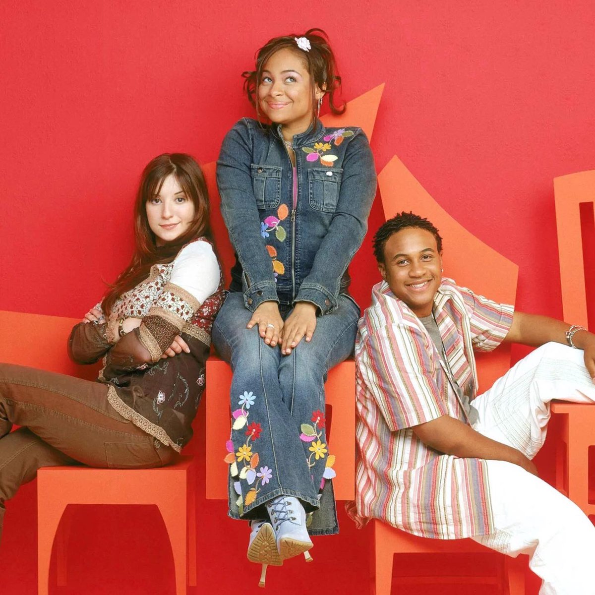 DCCtheseries's tweet photo. We’re ready to discuss some of these #tbt classics! Stream #DisneyChannelChat tomorrow 🙌

#WizardsofWaverlyPlace #ThatsSoRaven #TheSuiteLifeofZackandCody #JONAS https://t.co/83HCTcjF4g