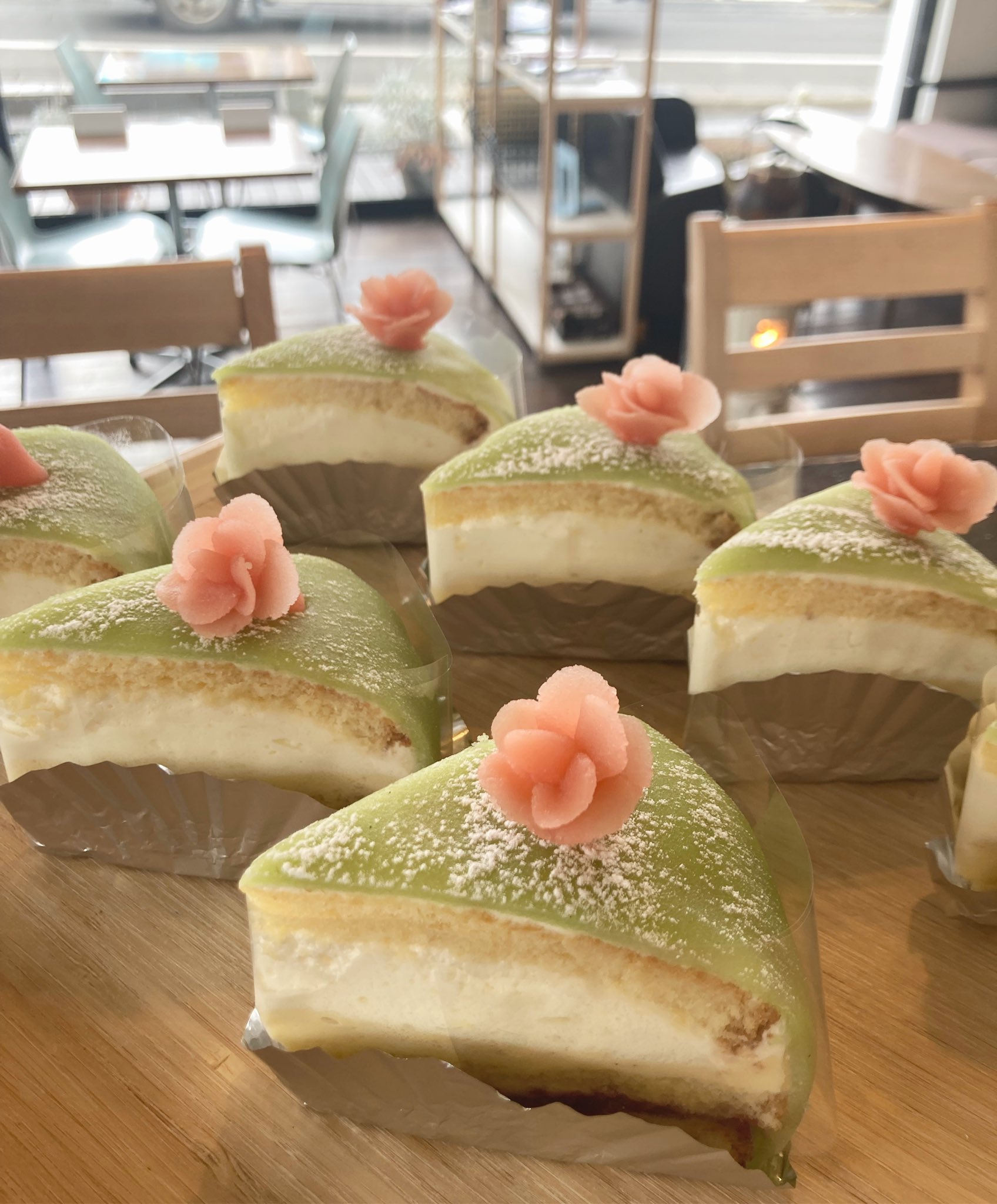 喫茶ビジュゥ ジャムとカスタード 生クリームをサンドしたふんわりショートケーキをマルチパンでくるんだ プリンセストータ スウェーデンの伝統菓子です Wake Up Girls の 緑 かやたん誕生月にちなんで今月限定です T Co 喫茶ビジュゥ ジャムとカスタード 生クリームをサンドしたふんわりショートケーキをマルチパンでくるんだ プリンセストータ スウェーデンの伝統菓子です Wake Up Girls の 緑 かやたん誕生月にちなんで今月限定です T Co