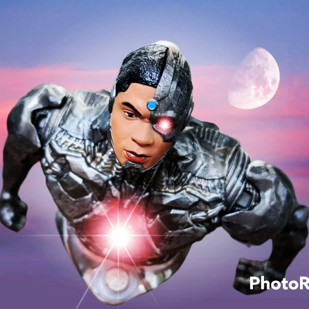 theregsays's tweet photo. I am not broken. And I am not alone.
#cyborg #borglife
#dccomics 
#RestoreTheSnyderVerse 
#theregstoys https://t.co/KA3OG2aQat