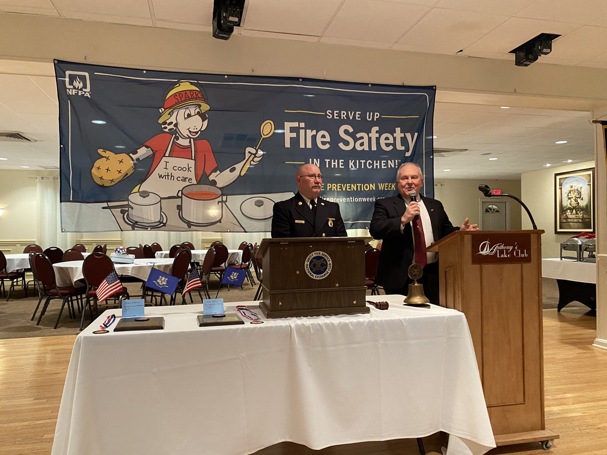 KingStreetTiger's tweet photo. Fire Safety Poster winner from King Street Intermediate- Megan!  Your school is so proud! https://t.co/lYA0khvC6v