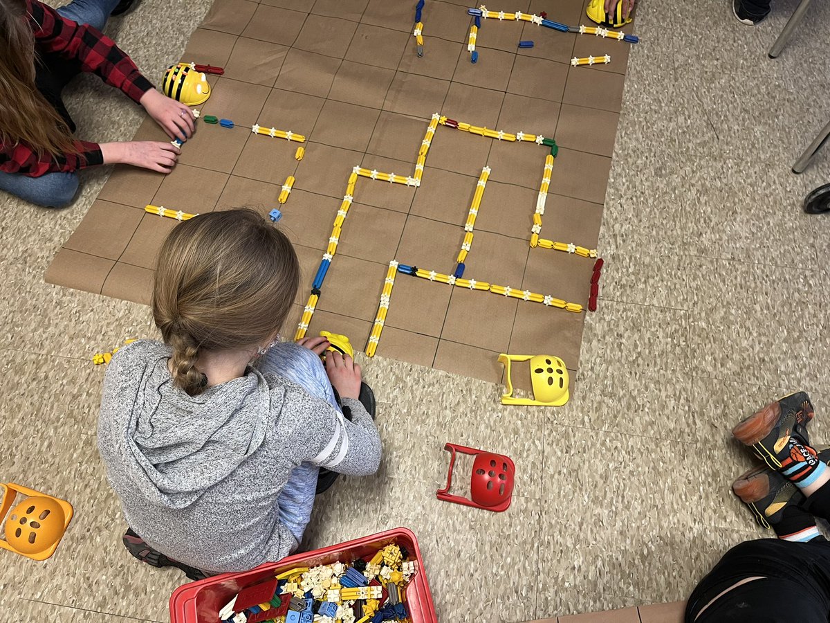 Caitlin Howald (she/her) tweet media