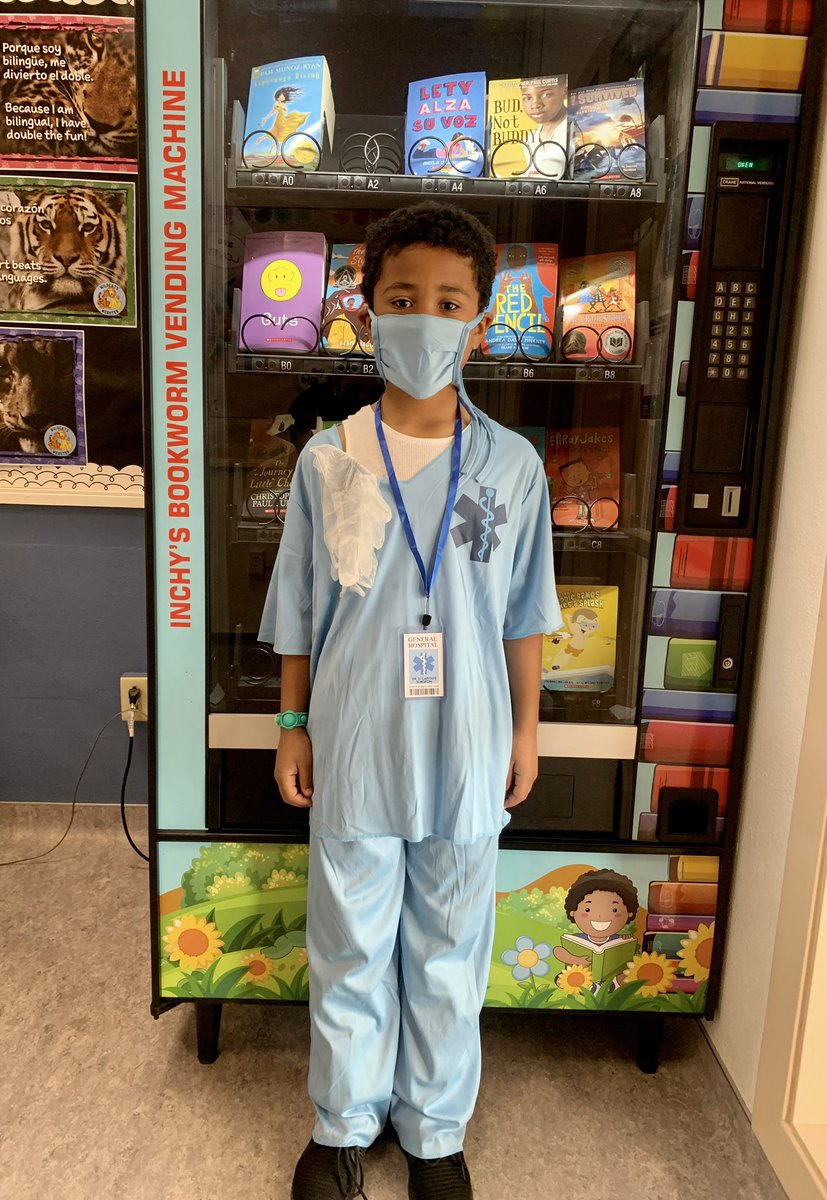 WebsterLBUSD's tweet photo. Today, Webster scholars read about influential Americans and dressed as their future careers…a great day to be a Wildcat! #websterwildcatsdeserveit #proudtobelbusd https://t.co/6EdLfNMvKs
