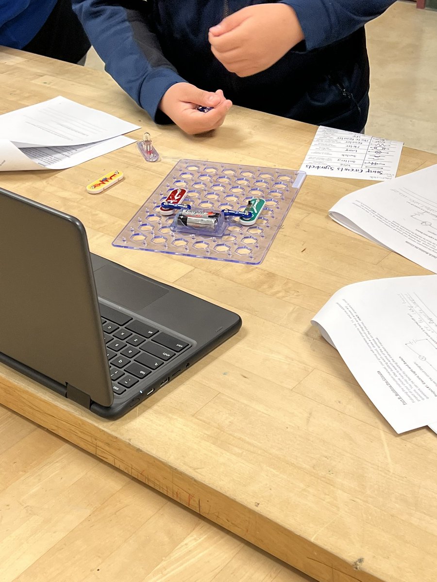 Kelly Perch tweet media