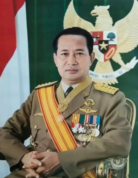Kasemaran's tweet photo. Sejarah, katanya, tergantung selera penguasa. Peranan/jasa tokoh2/figur tertentu ada yg dihapus/dihilangkan, ada jg yg dimunculkan. Sabar, nanti pun stlh ganti penguasa berubah lg https://t.co/kbAaciXIMF