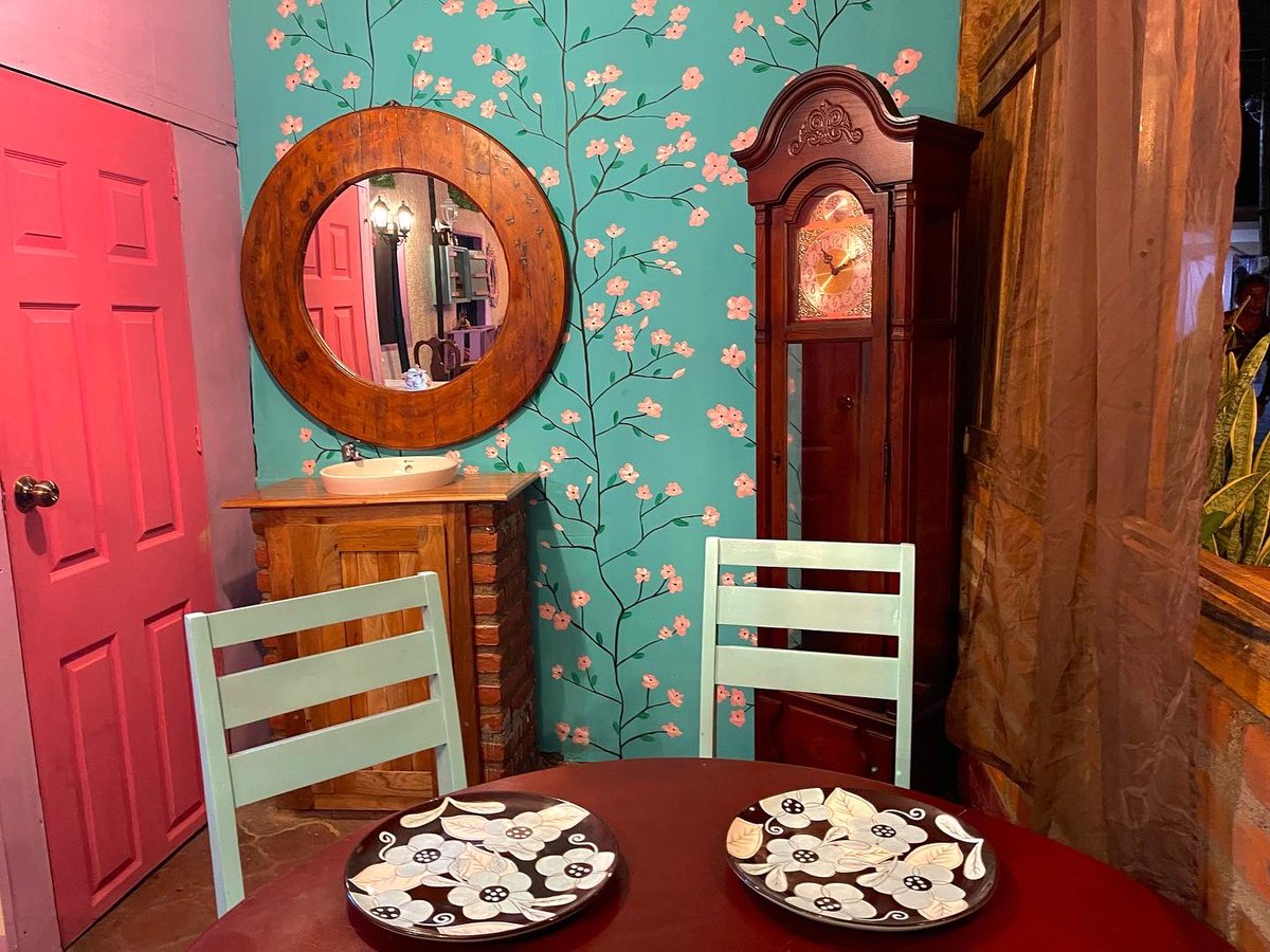 artola_erick's tweet image. Hola Twitter🥺
Había olvidado subir por aquí las fotitos de nuestro pequeño negocio. 
Estamos en SOMOTO, para que nos visiten cuando vengan al cañón. 
En La cocina de Caldera será un placer atenderles 💕
Me ayudan con el rt please 🙏🏻