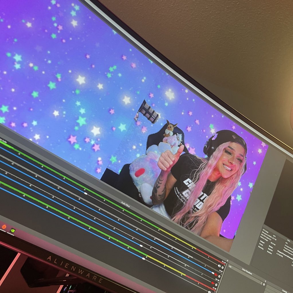 ℭ𝔥𝔞𝔯𝔩𝔦𝔢 𝔊𝔦𝔯𝔩 on Twitter "BOO we live https//t.co/LPr3n6Xqqn…