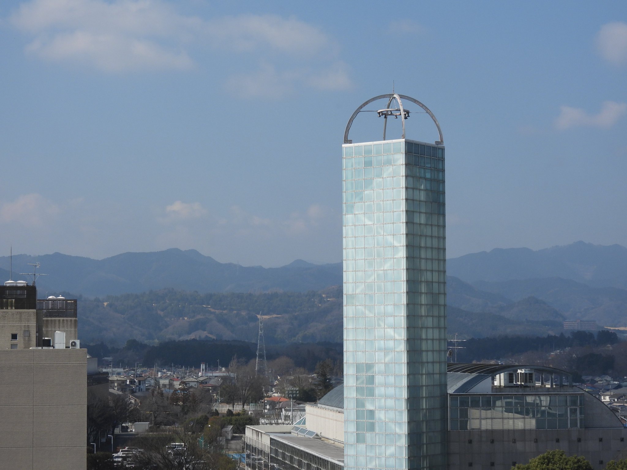 専用ガラスのお城と教会 生徒さんの作品。ステンドグラスのお城 | ステンドグラス工房