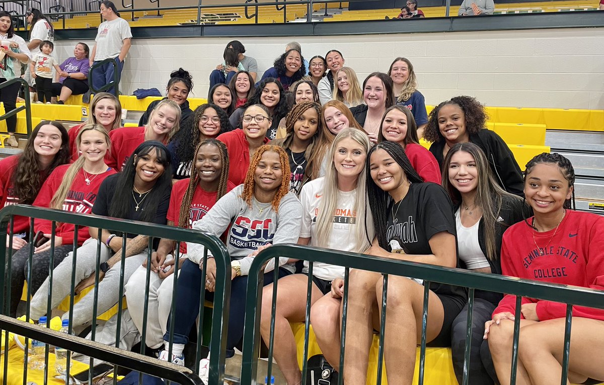 We ❤️ MBB! Go Trojans! 🤩