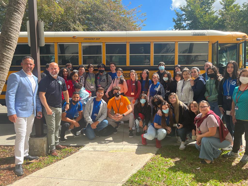 MlecTech's tweet image. SMA students from @HMLAdultEd applying theory to practice during their IET training @MlecTech Medical Assisting program @AmericanAdultEd @HMLSrHighSchool @MLECPrin @LFig610 @LuisEDiazDEOA @mantilla1776 @verenanro #CareerInAYear