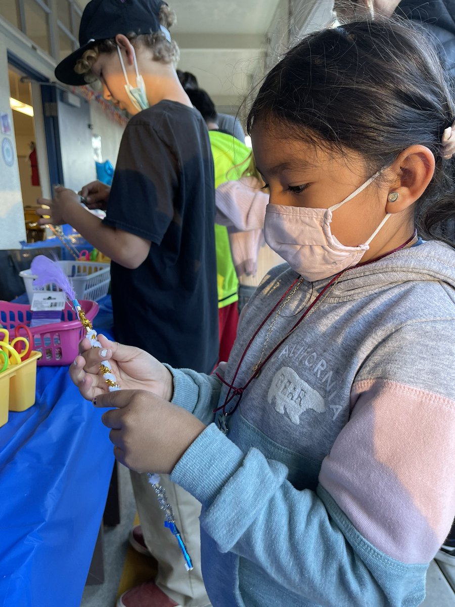 Family Literacy Night at Bobier Elementary @bobierbroncos #ReadAcrossAmerica2022