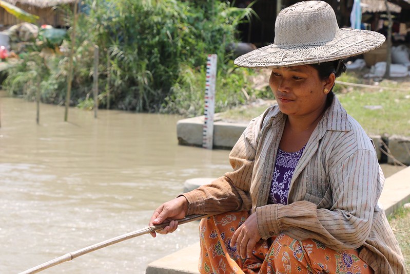 Historically, food systems research has only focused on finfish production &amp; not the diversity of #aquaticfoods.

A paper led by <a href="/WorldFishCenter/">WorldFish</a>'s <a href="/FionaSimmance/">Fiona Ocean Armstrong Simmance</a>, colleagues &amp; partners explains why a holistic food systems research with 🎣 &amp; 🐟 is key.

👉 bit.ly/34Tzi7J