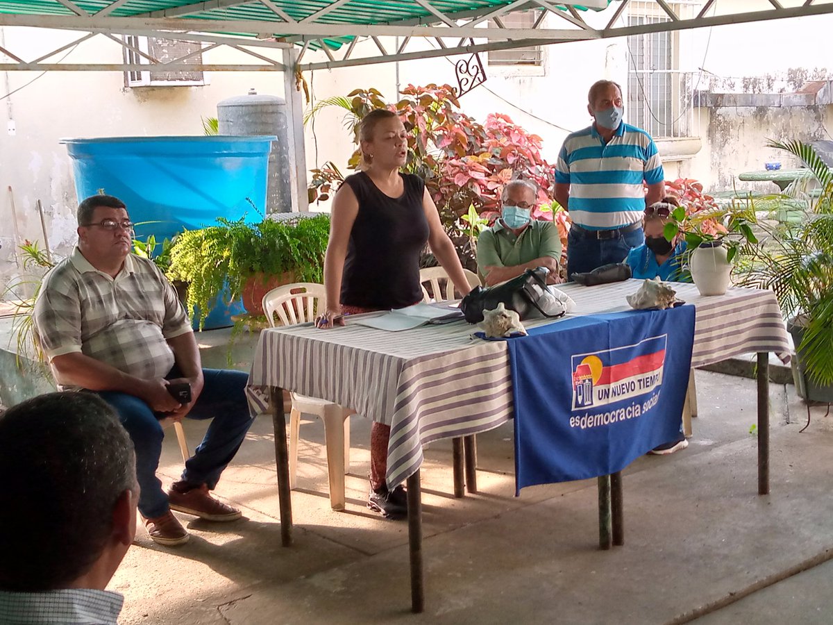 #UNT16AñosDeLuchaXVzla Reunión de Directiva Mcpal de UNTBARALT para la programación de nuestro Aniversario. <a href="/NoraBracho/">Nora Bracho</a> <a href="/jlalcalar/">José Luis Alcalá Rhode</a> <a href="/IraidaVillasmil/">Iraida Villasmil 🇻🇪</a> <a href="/angelcaridad/">Ángel Caridad</a> <a href="/BermudezJustoVE/">Justo Bermúdez⚡</a> <a href="/MarianelaFerna7/">Marianela Fernandez</a> <a href="/partidoUNT/">Un Nuevo Tiempo</a> <a href="/jaciuntbaralt/">@jaci-untbaralt</a> <a href="/Millie_nava/">♣Mili_ Nava ♥</a>
