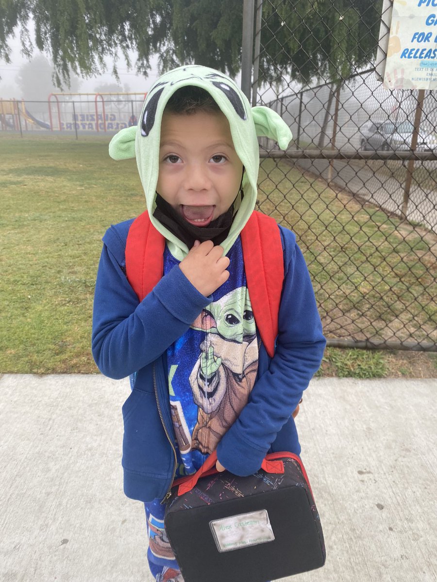 MVonetta's tweet photo. Gladiators never disappoint on pajama day!!! #nlmusd #glazier #ReadAcrossAmerica https://t.co/zIVtXBgRSX