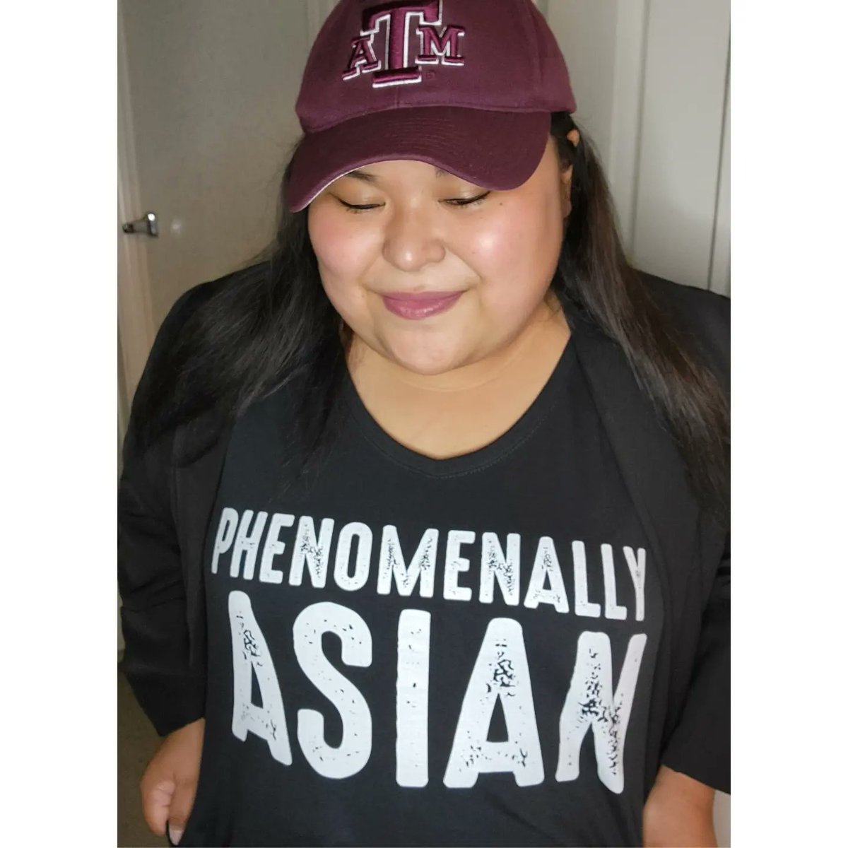 Darloonay's tweet photo. Gotta rep me, reppin my future school. Road to PhD. ❤🙌🙏 #TheFutureisFemale #phenomenallyasian https://t.co/R04KrIbIIJ