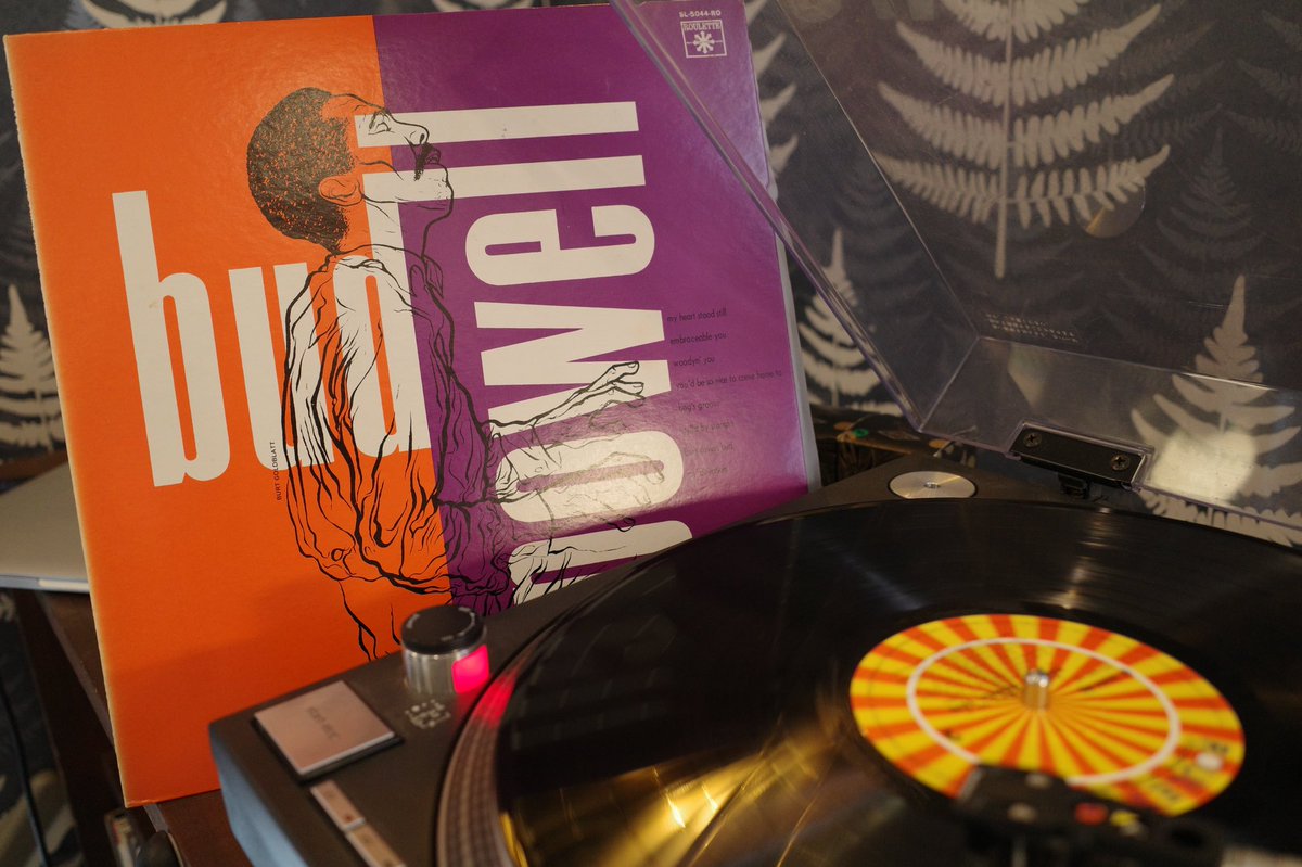 k_mikashima's tweet photo. cafe walnut : Now playing.
#budpowell #maxroach #curlyrussell https://t.co/vGais7xR8g
