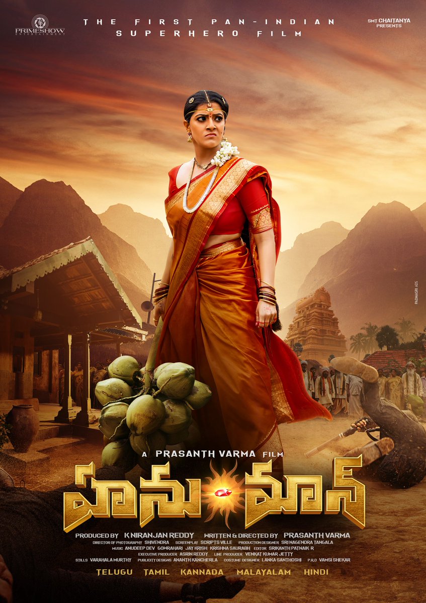 KicchaSudeep's tweet photo. Introducing the Mighty “Makkal Selvi” as the braveheart #Anjamma from the World of Anjanadri

Advance HBD @varusarath5 🤩
-Team #HanuMan

HANU🔶MAN
A @PrasanthVarma Film

@tejasajja123 @Actor_Amritha 
@Niran_Reddy @Chaitanyaniran @AsrinReddy @Primeshowtweets
#HanuManTheOrigin https://t.co/L1iSOrxkya
