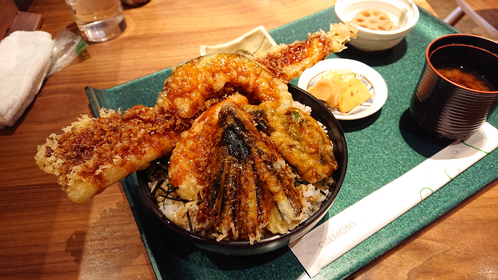 Ymhroykt ヤマヒロ 二代目 葵 神泉 穴子天丼セット ご飯大盛 火曜日のランチは神泉駅直ぐにある此方のお店で 穴子天丼 を戴きました 二代目葵 神泉 神泉グルメ 神泉ランチ 東京都 渋谷区 穴子天丼セット 穴子天丼 穴子 天丼 丼 京王