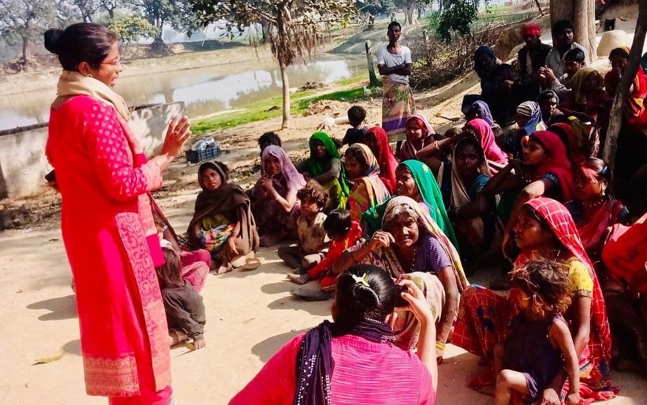 muheem_esp's tweet photo. And March Begins With Impact
More Power To #WomenCollective
There was no source of drinking water. After the effort of women collective now administration has started work of handpump. @Neetugc
#muheem #sevapuri #baranas #mushar #womencollective #womensday2022 #womenpower https://t.co/xvfKUBH9lV