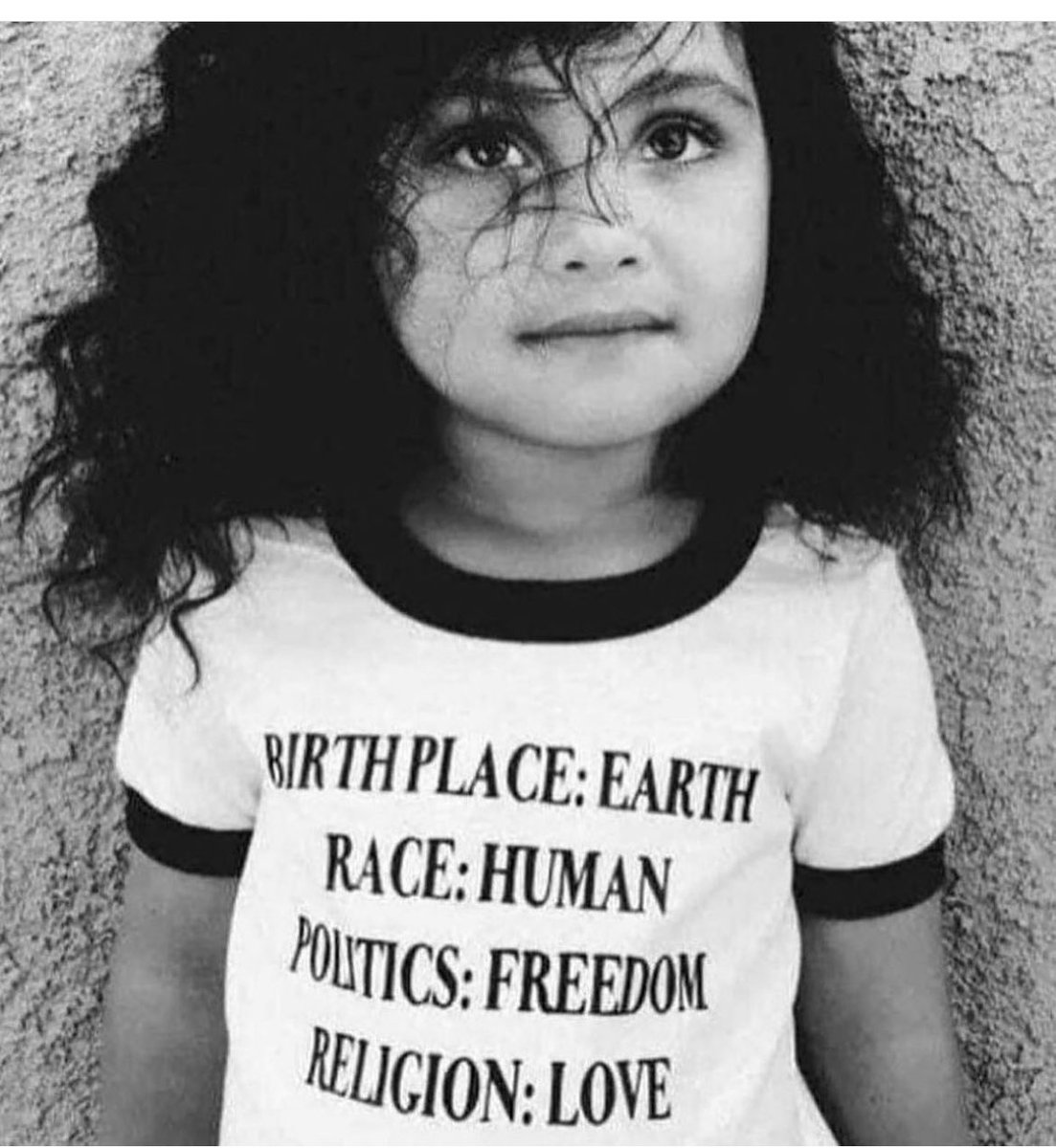 ruchi2905's tweet image. Jiyo aur jeene do ! #midweekthoughts #humanity #compassion