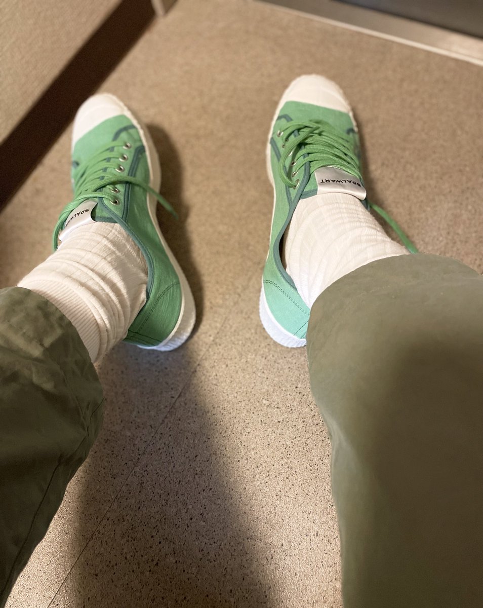 max_takahappy's tweet image. 足元に春がやってきました🌸

#spalwart 

datsumou-max.com/kyotoshiyakusy…