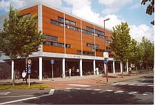 De inloop in Alkmaar kan vandaag weer voorzichtig starten.
Van 14 tot 16 uur zijn wij in Bibliotheek de Mare, Laan van Straatsburg 2  bij het Gezondheids Informatie Punt.
Deze middag biedt de mogelijkheid om te praten met ervaringsdeskundigen van de vereniging #informatie