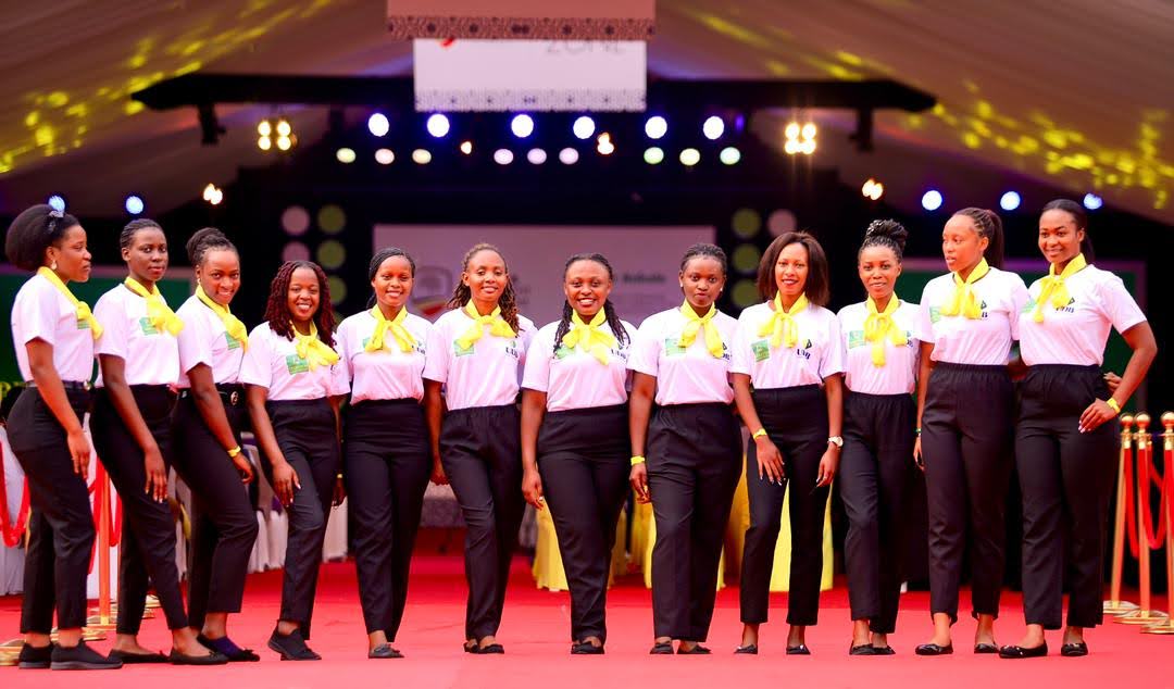 spekeevents's tweet photo. You are beautiful, your are worthy, You are enough, You are very professional, we crush on our very own @spekeevents hostesses and they will be at your service this Sat 5th March @TheHeat2010( home of @booth_rolex) for #TheComedyChapter3 get yo tickets now https://t.co/6nS9jlfiwl