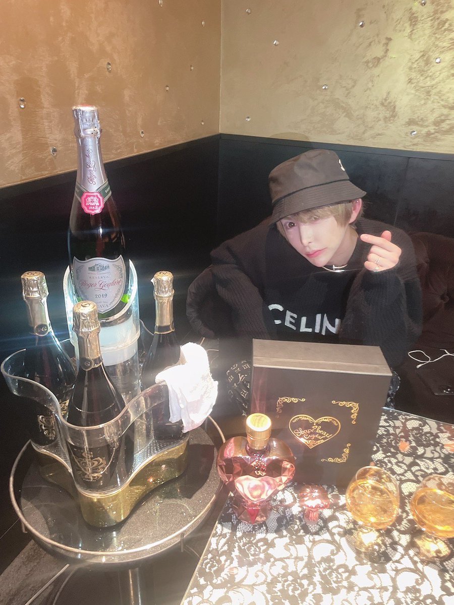 Shape heart crystal(最高級クリスタルブランデー) (@shapeheartcrys1