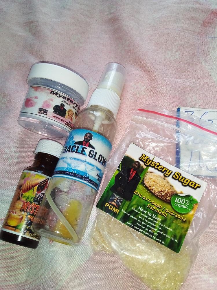 groupiemet's tweet photo. Pastor selling mystery sugar https://t.co/aRp85u1eUE