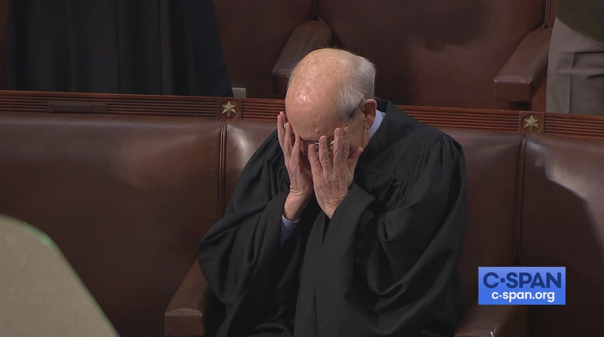 HowardMortman's tweet photo. #SCOTUS Justice Breyer #SOTU #SOTU2022 https://t.co/nN0J4Y4a2F