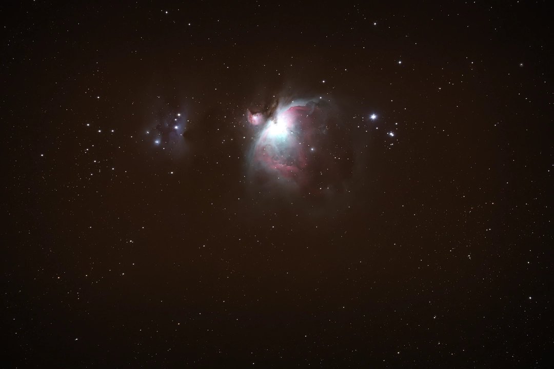 MerkleB0t's tweet photo. 🔭 Robotics telescope in Atacama desert is online ✅

Astronomical objects available now:
Canopus
Sirius
Orion Nebula
Running Chicken Nebula
Carina Nebula
Southern Pleiades
The Statue of Liberty Nebula
NGC3603
Pincushion Cluster

Picture: Orion Nebula captured tonight. https://t.co/T8KQPJQM1P