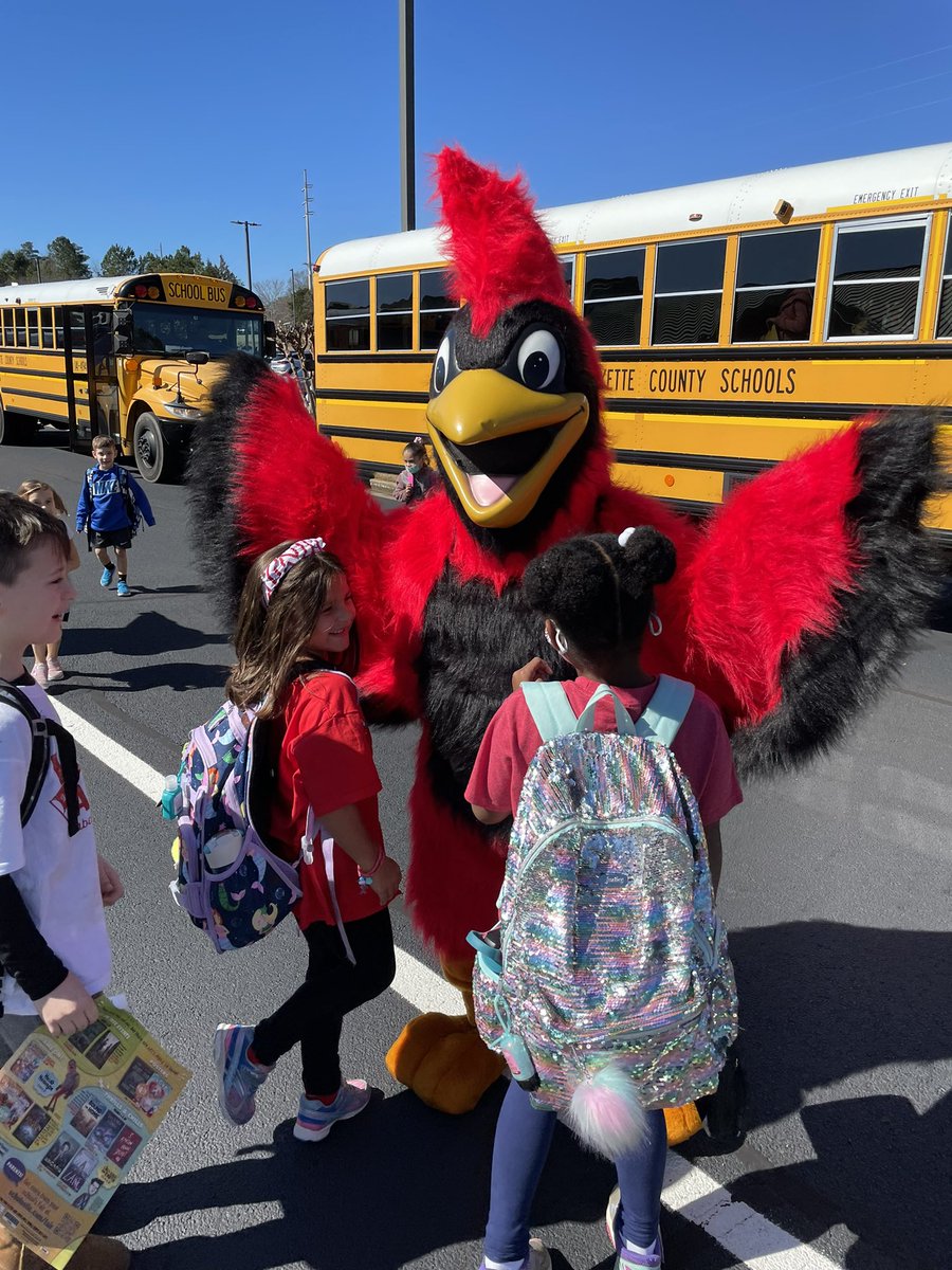 sanders_CLES's tweet photo. There were lots of excited Cardinals to see Crimson and know it was time to celebrate some special friends @CLESCardinals @fcboe @FayettePBIS https://t.co/RReSMlMT0A