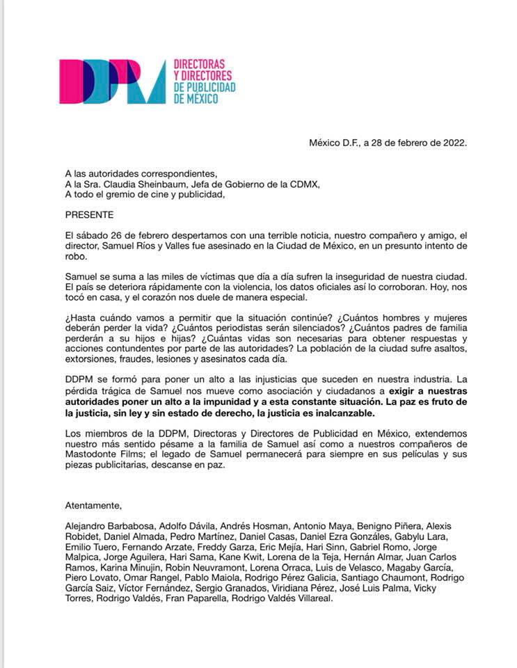arobidet's tweet photo. No dejemos que el nudo en la garganta nos deje sin levantar la voz. Es muy triste saber que la violencia esta ahí tocando a nuestras puertas. Que esto  no quede en el olvido! Mi más profundo pésame para la familia de Samuel, y sus amigos. @ClaudiaSheinbaum @SSC_CDMX @FiscaliaCDMX https://t.co/2B3UlTg9Mu