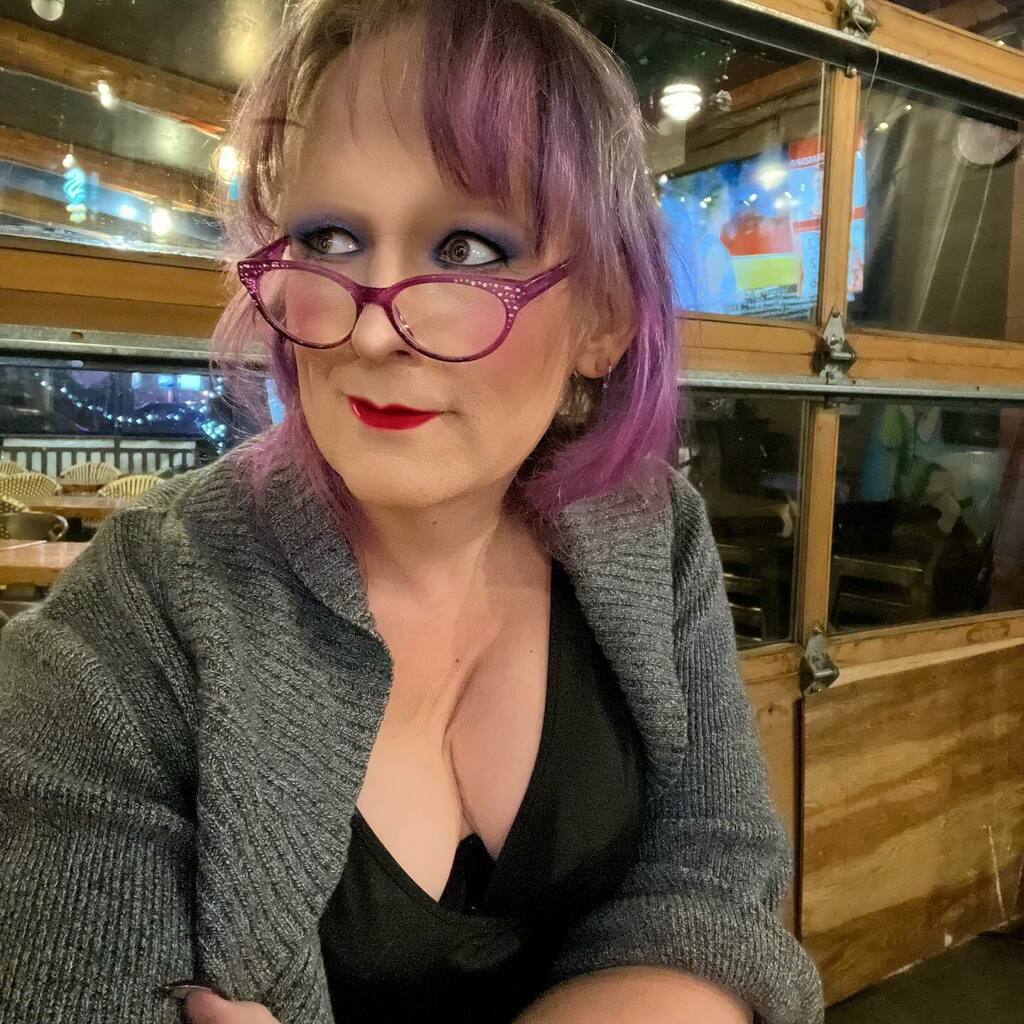 VioletDeVille's tweet photo. We’re about to hear this game started in a few minutes. Come join me at @ballardloft for @king_trivia.
#GirlsLikeUs #QuizMaster #PubTrivia #BarTrivia #TransWoman #FemmeCee #TheMouthyTrollop #QuizMistress #Hosting #TransIsBeautiful #Improv #ImprovQueen… https://t.co/w05aGZ3REe https://t.co/sJOe4Mg1ju