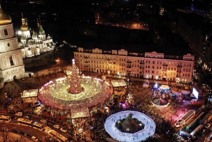 Verifedmkig's tweet photo. Ucrania pide a Rusia que no destruya la catedral de Kiev

Moscú anunció un ataque contra la capital ucraniana y advirtió a la población que salga de la ciudad. Lo primero que atacó fue la torre de televisión. Temen que lo siguiente sea Santa Sofía (lgc) https://t.co/dxSd3ukI7M