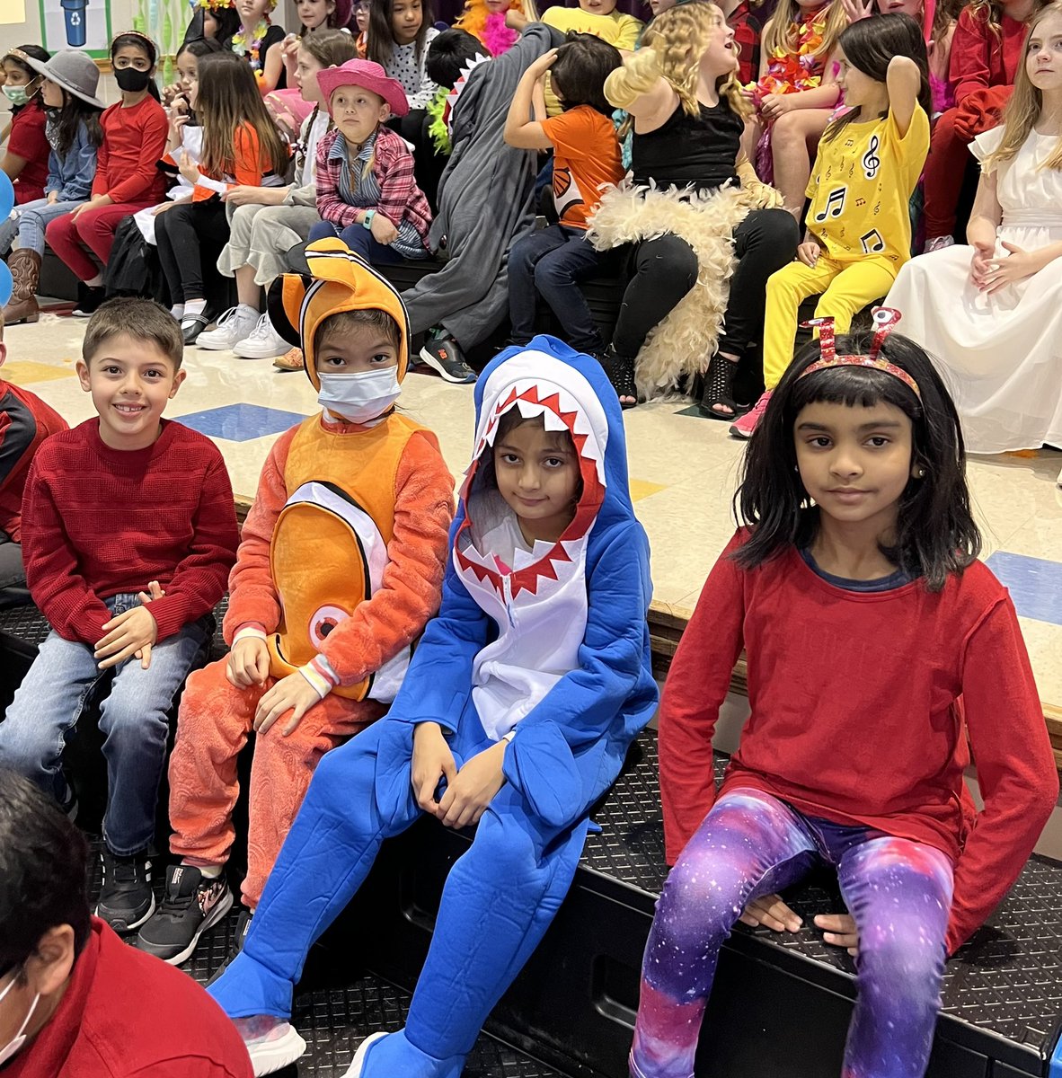 Alyssa Newcomb (@newcombin2nd) on Twitter photo These 2nd graders had “Oceans of Fun” in their first musical of their elementary school years! COVID made them wait until this year for this experience but they performed like Super Stars🌟! Thank you @SparksElemMusic for all of your hard work! <a href="/SparksElemFISD/">Sparks Elementary</a> These 2nd graders had “Oceans of Fun” in their first musical of their elementary school years! COVID made them wait until this year for this experience but they performed like Super Stars🌟! Thank you @SparksElemMusic for all of your hard work! <a href="/SparksElemFISD/">Sparks Elementary</a>