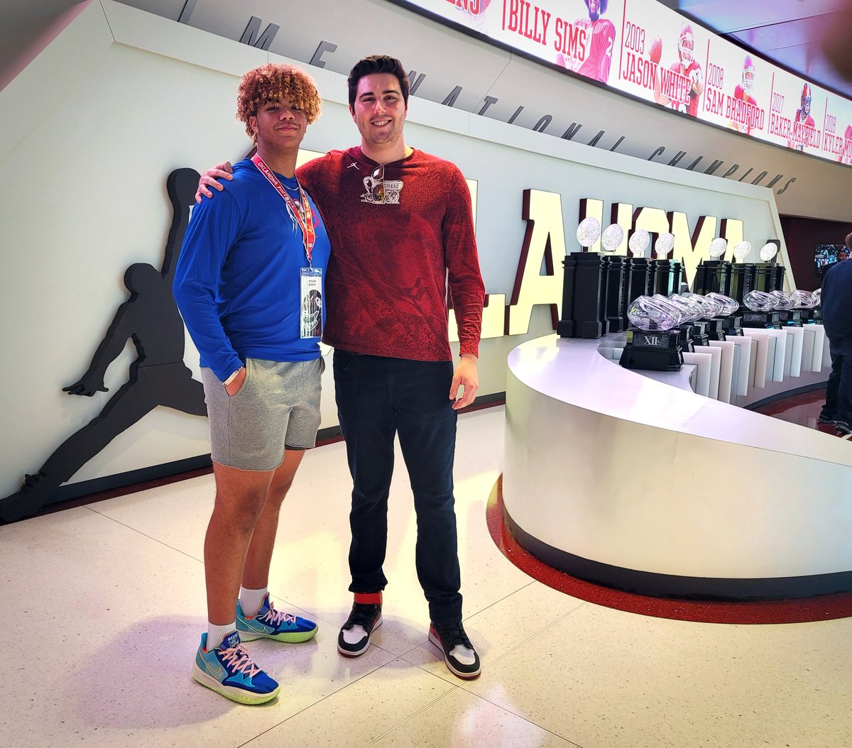 Amazing time at The University of Oklahoma! Beautiful campus, incredible staff, awesome tradition. Thank you so much for your hospitality! #Sooners <a href="/LucasWhitOU/">Lucas Whitaker</a> <a href="/OU_CoachB/">Bill Bedenbaugh</a> @JOE_JON_FINLEY <a href="/OU_Football/">Oklahoma Football</a> <a href="/GregJohnston67/">Coach Greg Johnston</a> <a href="/TCAAddisonFB/">TCA Trojan Football</a> <a href="/J_Clint/">Clint Schumacher</a> <a href="/HC_Hayes/">Steve Hayes</a>