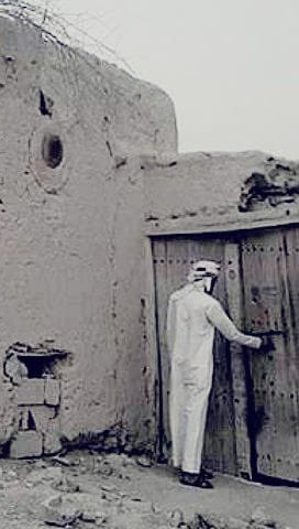 *🪶لا تسأل العاطل : متى تعمل ؟ ولا تسأل المغترب : متى تعود ؟ ولا تسأل العزباء : متى تتزوجين ؟، لا تسأل الشخص المنتظِر عما ينتظره، لأنه لو كان بيده غير الانتظار لفعل !! اتركهم، فالأرزاق بيد الله لا بيدك.* صباح الخير