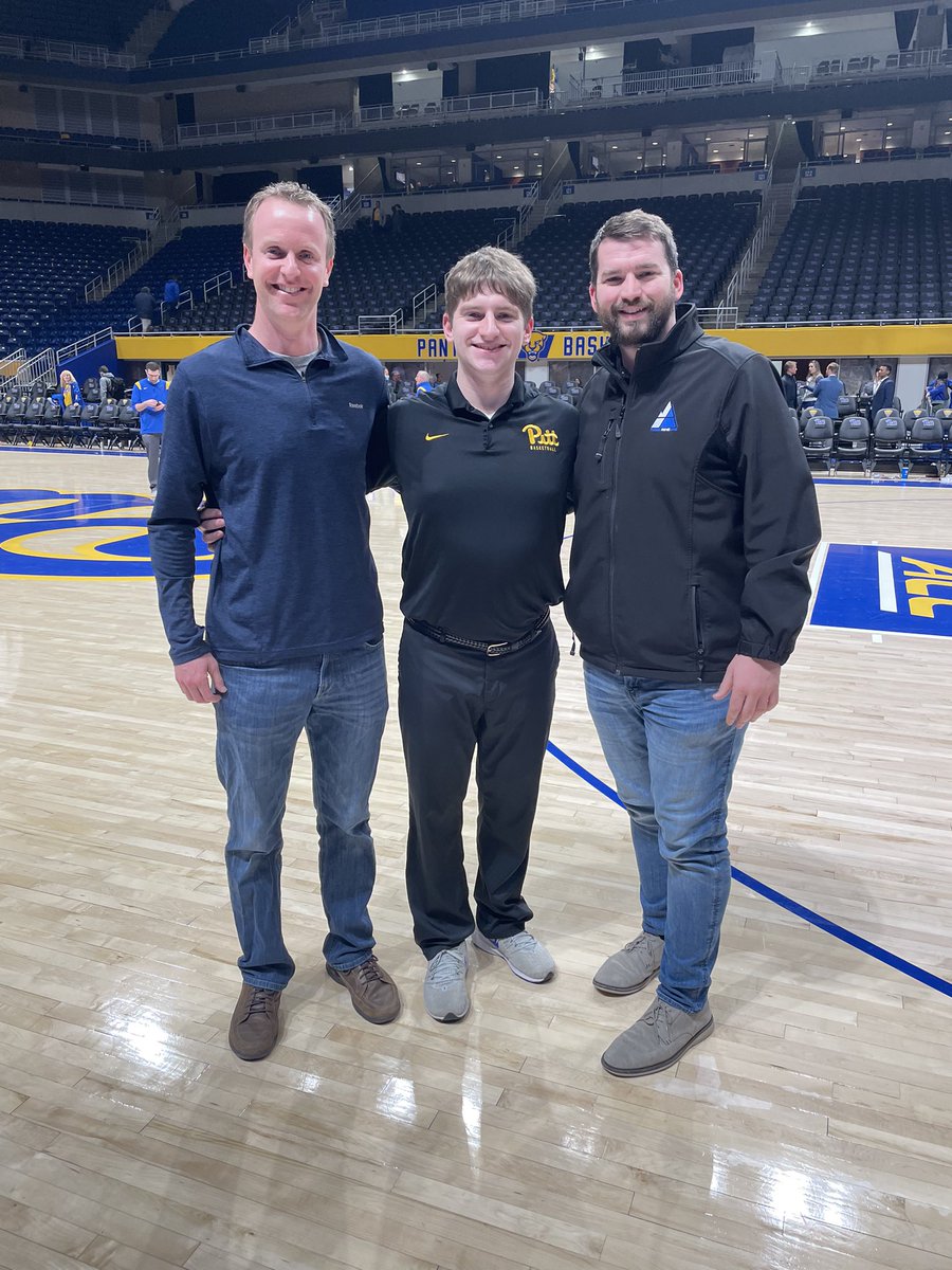 Former Highlander working the sideline for Pitt basketball!