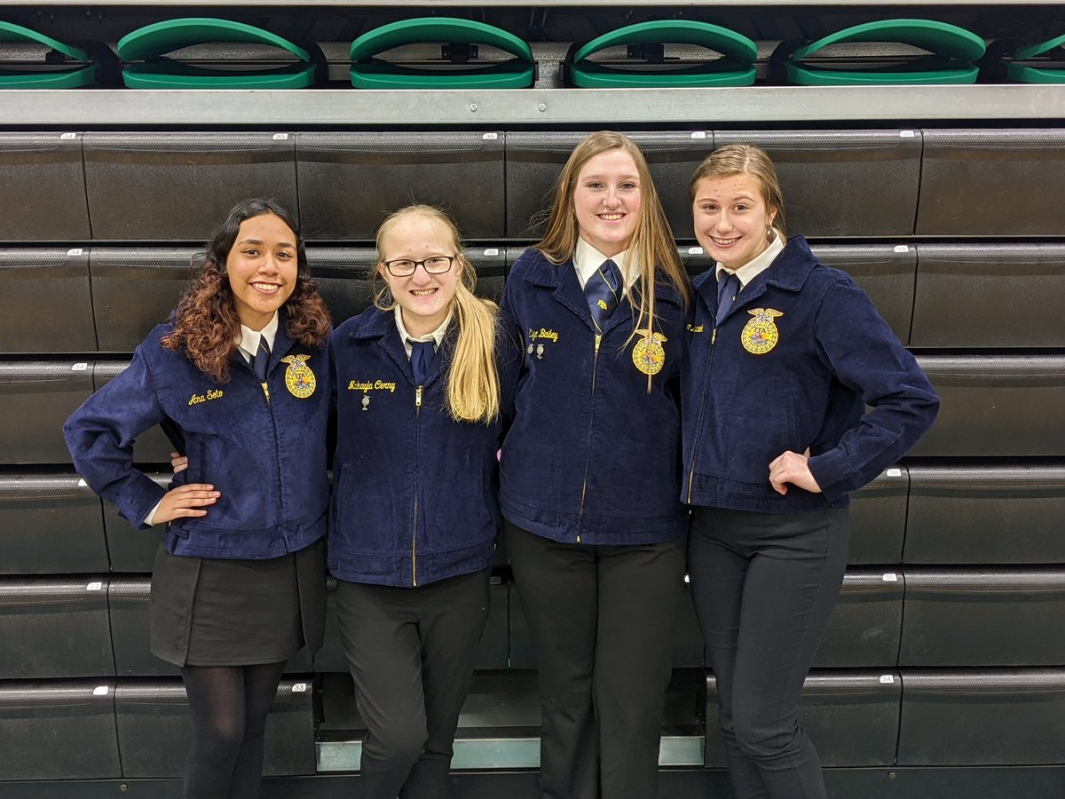 schuyler_ffa's tweet photo. Could not be more proud of these studs. They have been working their tails off for the past several weeks. Glad to see that hard work pays off. Congratulations to the two teams that are headed to state.
Agriscience: District champions. 
Nursery and Landscape: District runner up. https://t.co/9o0iuThHlW