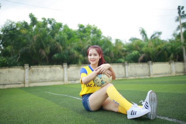 conhantao's tweet photo. Sân bóng tại Chợ Mới - An Giang. Thanh Thịnh đã hoàn thành vào năm 2020. https://t.co/0Y2bc8y1vN