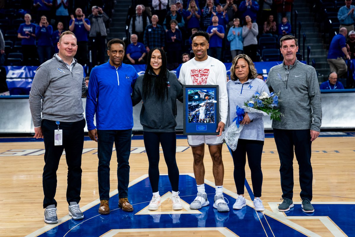 AF_MBB's tweet photo. Forever Falcons ⚡️ https://t.co/GSbgrqdU3s